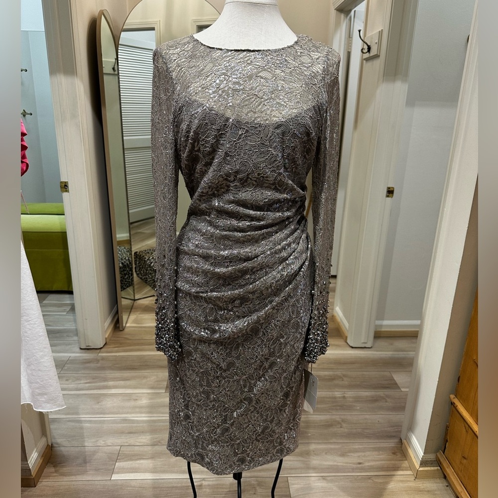 Gray Sheath Cocktail Dress with Long Sleeves and Scoop Neck